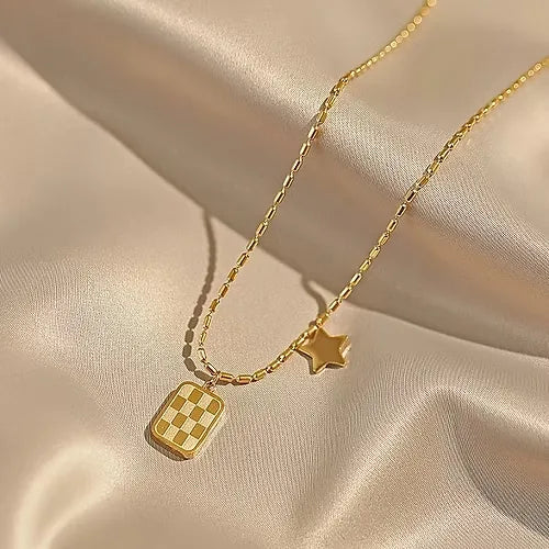 Dainty Square Star Pendant Necklace | Anti-tarnish | Stainless Steel | Gold Plated